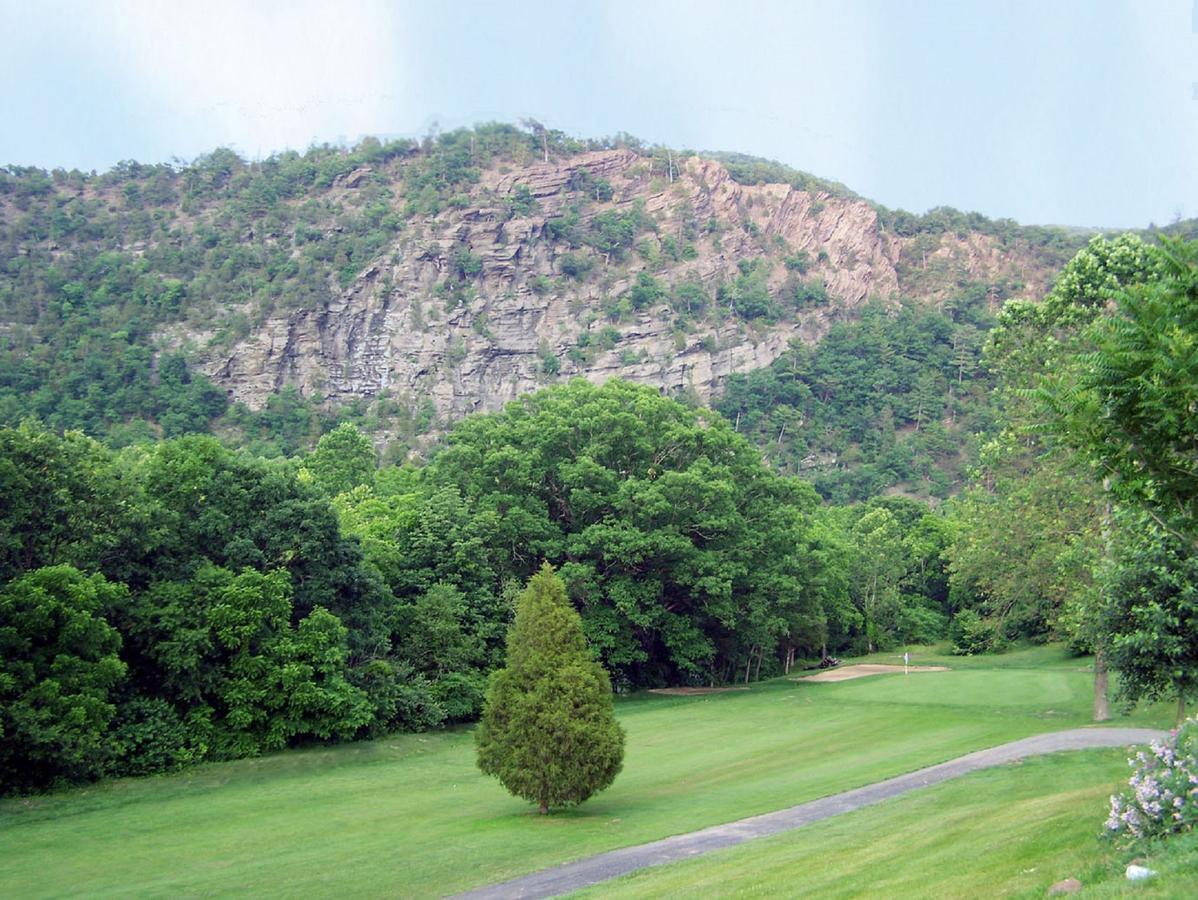 Cliff View Inn Covington Buitenkant foto